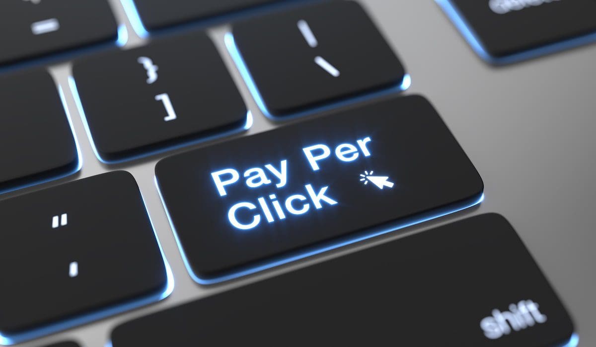 keyboard button that says pay per click to represent short term marketing strategy